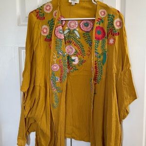 Umgee embroidered kimono